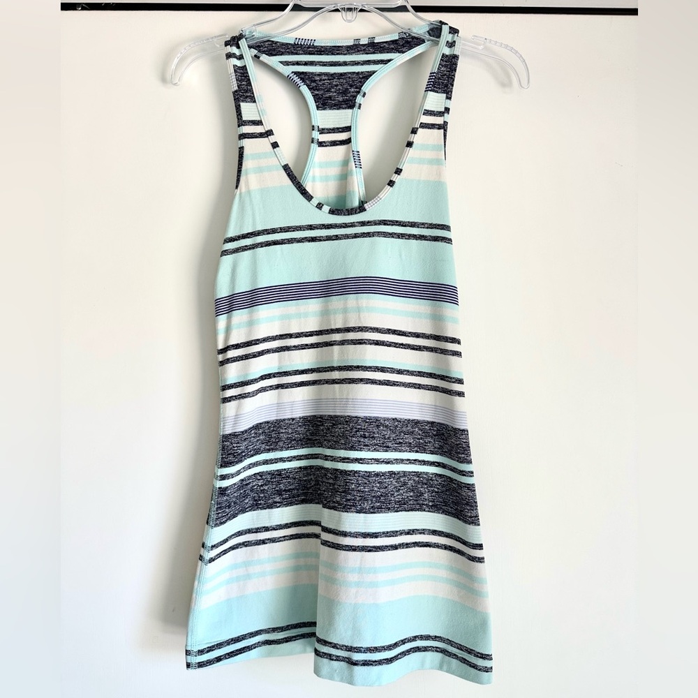 Lululemon Cool Racerback tank, Groovy Stripe Static Wave Cadet Blue Style, sz 4